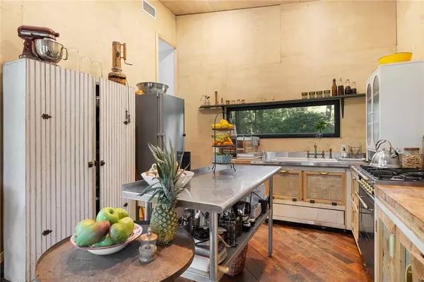 1301 Private Road 3591, Gause, TX 77857