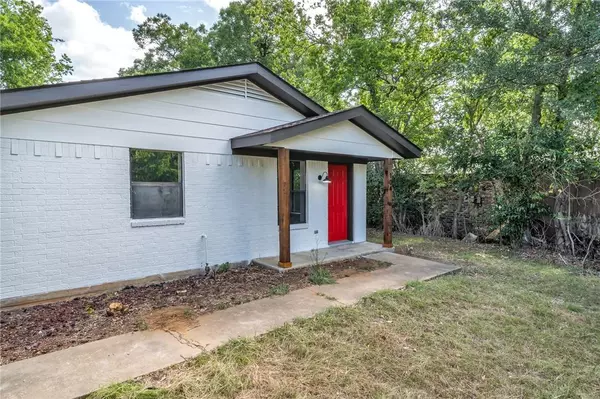 104 N Oneal ST, Caldwell, TX 77836