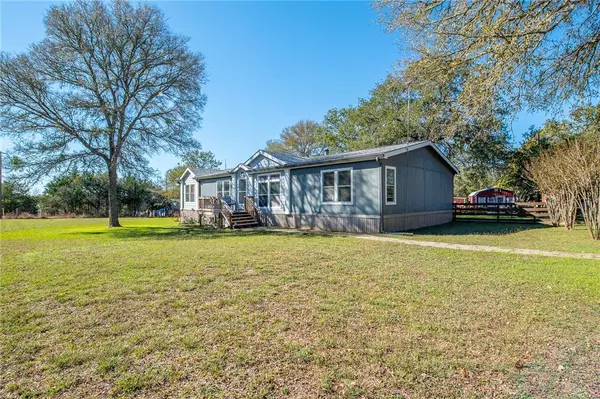 2200 Lake Ridge, Caldwell, TX 77836