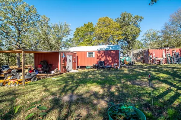 2200 Lake Ridge, Caldwell, TX 77836