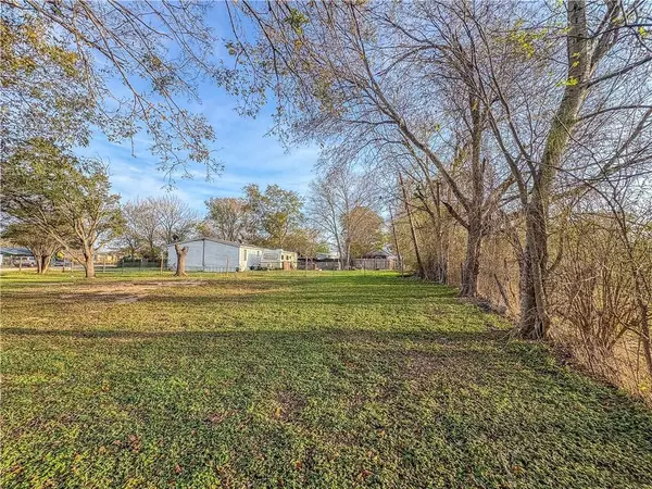 907 Westview, Caldwell, TX 77836