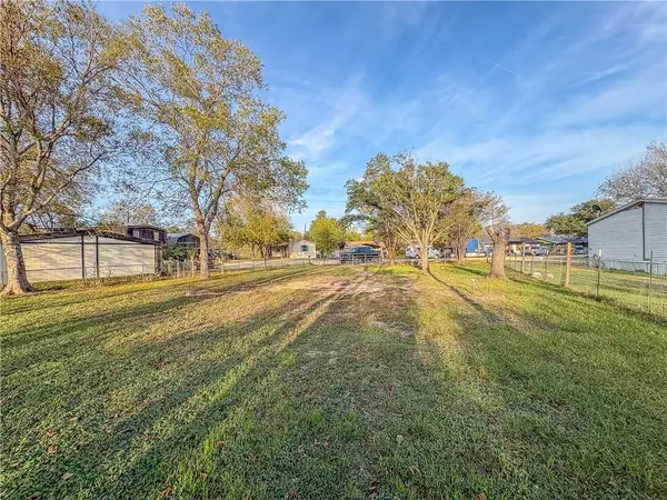 907 Westview, Caldwell, TX 77836
