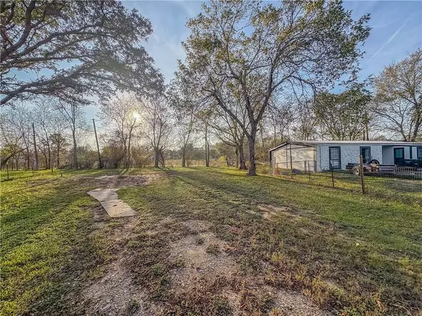 907 Westview, Caldwell, TX 77836