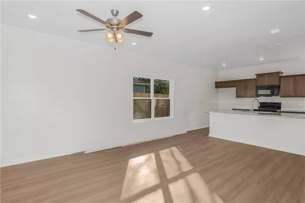 601 W 24th ST #123, Bryan, TX 77803