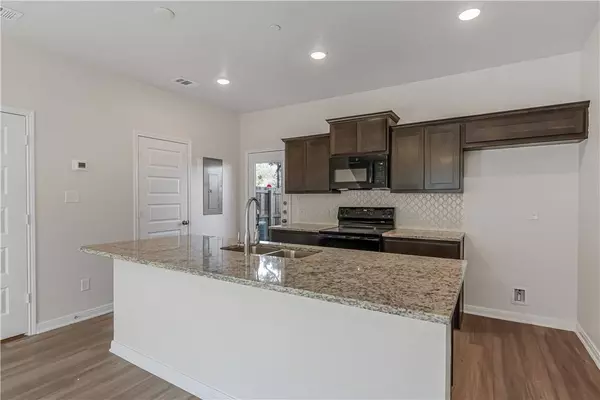 601 W 24th ST #112, Bryan, TX 77803