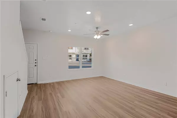 601 W 24th ST #122, Bryan, TX 77803