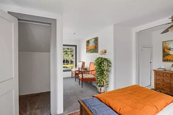 1207 E 27th ST, Bryan, TX 77803