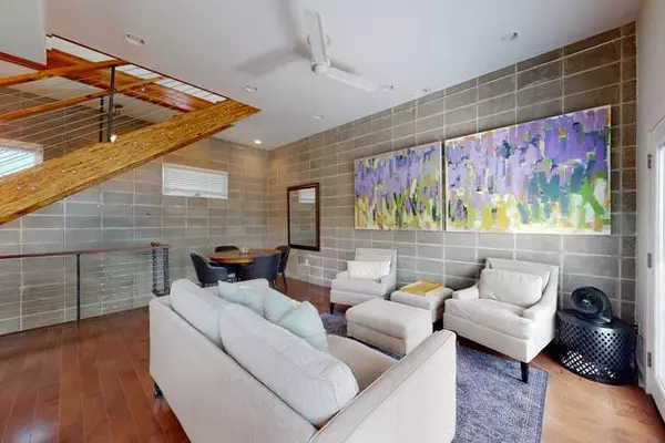 213 N Houston AVE, Bryan, TX 77803