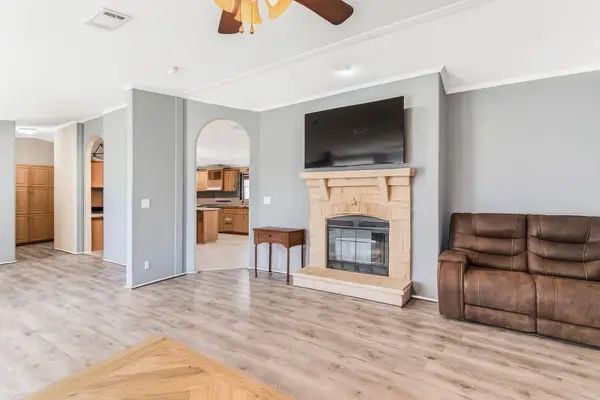 2200 Lake Ridge, Caldwell, TX 77836