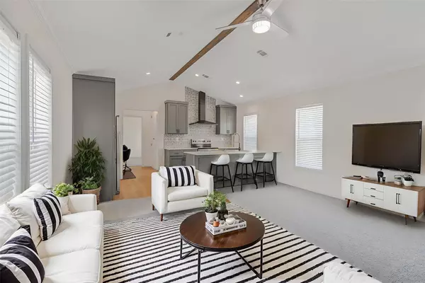 499 Avenue C, Somerville, TX 77879