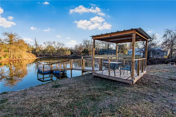 515 Lakeview LN, Somerville, TX 77879