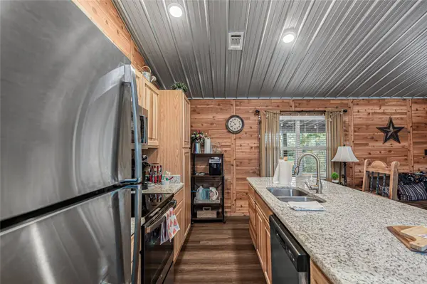 515 Lakeview LN, Somerville, TX 77879