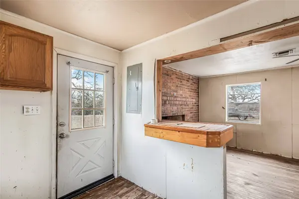 107 Leaning Oaks ST, Somerville, TX 77879