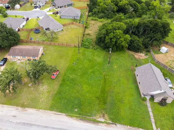 401 W Kleb ST, Caldwell, TX 77836
