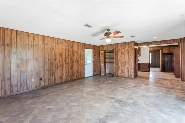 533 S Texas ST, Milano, TX 76556