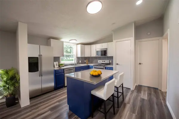 215 Shady Oaks ST, Somerville, TX 77879