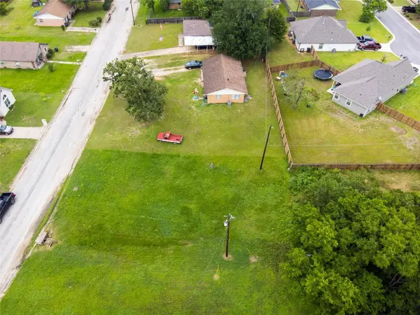 401 W Kleb ST, Caldwell, TX 77836