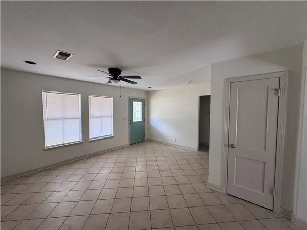 313 Mary ST, Rockdale, TX 76567