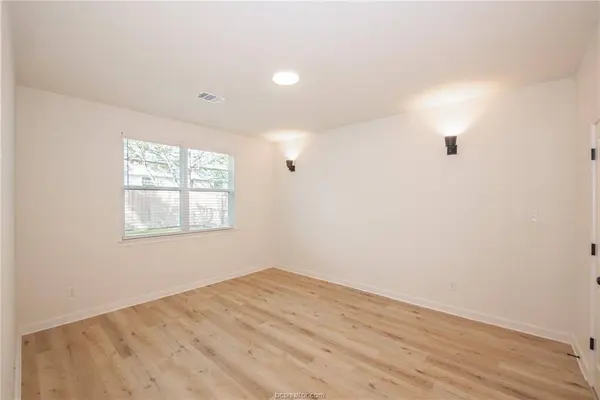 603 N Echols ST #A, Caldwell, TX 77836