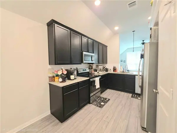 1908 Shimla CT, Bryan, TX 77807
