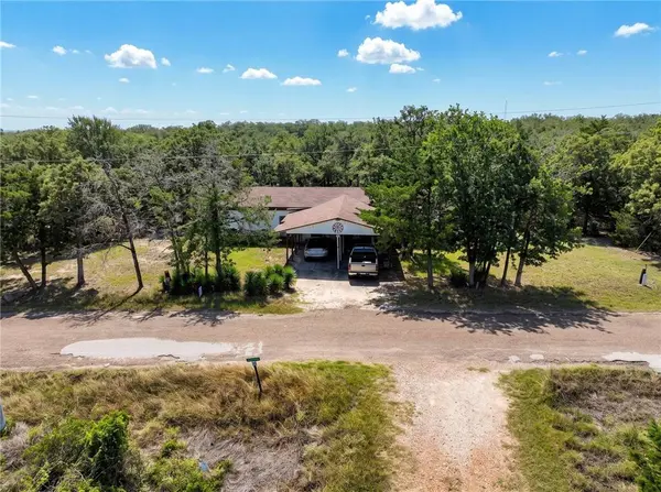516 Wilderness RD