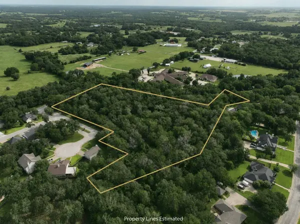 343 Country Club DR, Caldwell, TX 77836