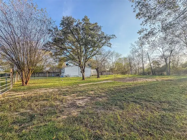 907 Westview CIR