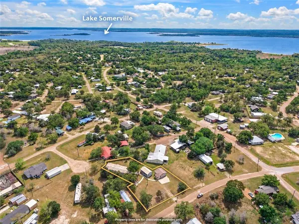 412 Leaning Oak LN, Somerville, TX 77879