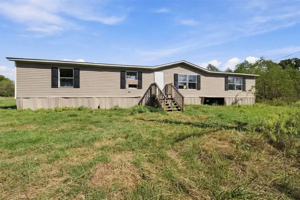 5723 Fm-1372, North Zulch, TX 77872