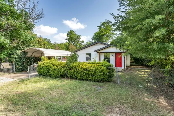104 N Oneal ST, Caldwell, TX 77836
