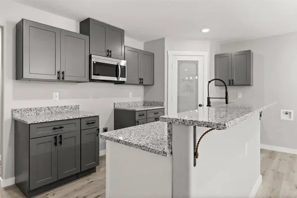 715 N 11th ST, Waco, TX 76707