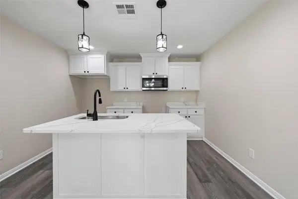 1105 S 27th ST, Waco, TX 76711