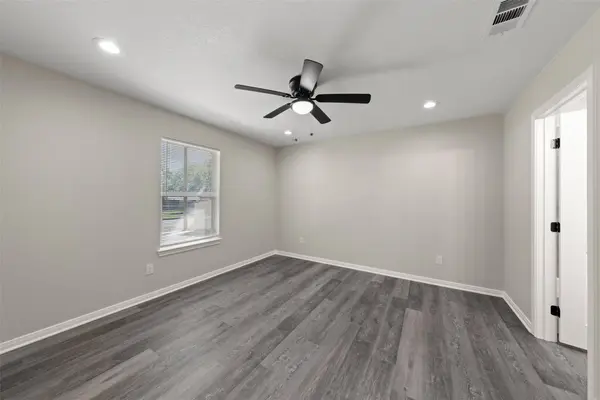 1105 S 27th ST, Waco, TX 76711