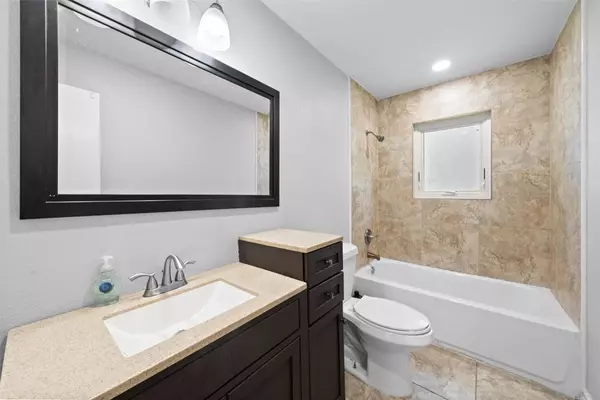 2107 Mountainview DR, Waco, TX 76710