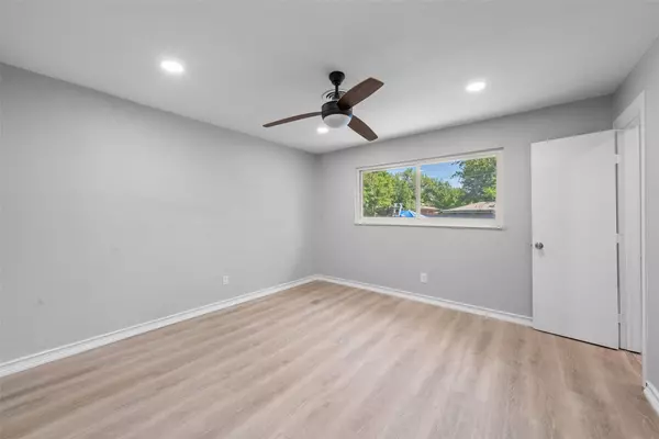 2107 Mountainview DR, Waco, TX 76710