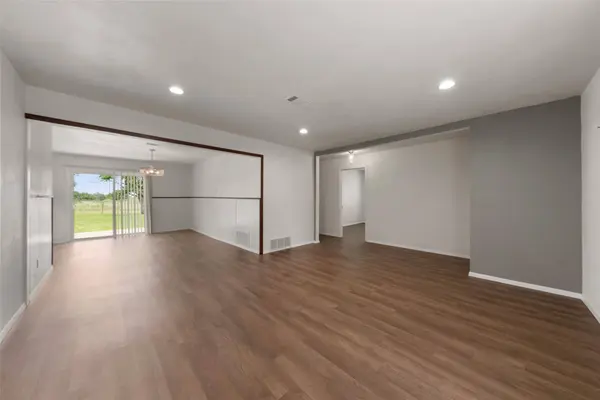 527 N Dison DR, Robinson, TX 76706