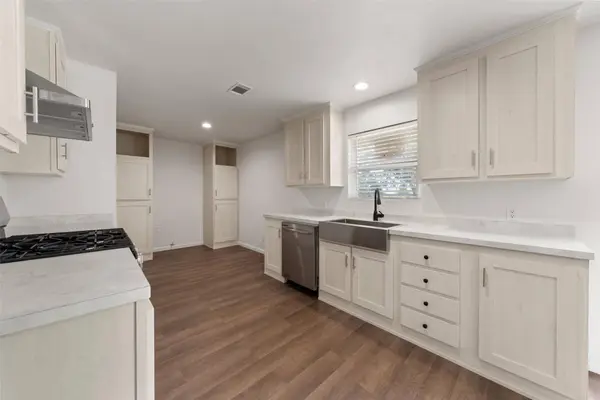 527 N Dison DR, Robinson, TX 76706