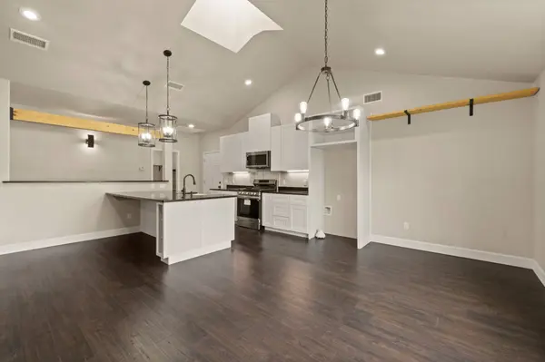 407 Charleston Park, Woodway, TX 76712