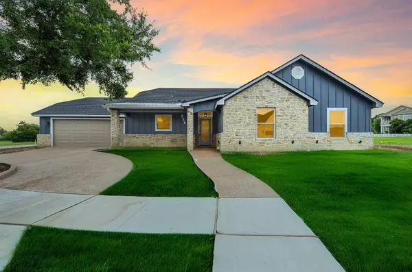 407 Charleston Park, Woodway, TX 76712