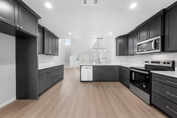 1721 Gurley LN, Waco, TX 76706