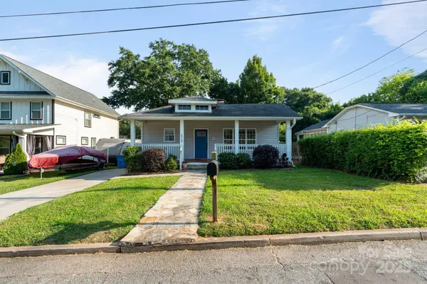 215 Cedar ST, Belmont, NC 28012