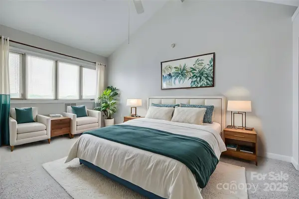 14053 Queens Harbor RD, Charlotte, NC 28278