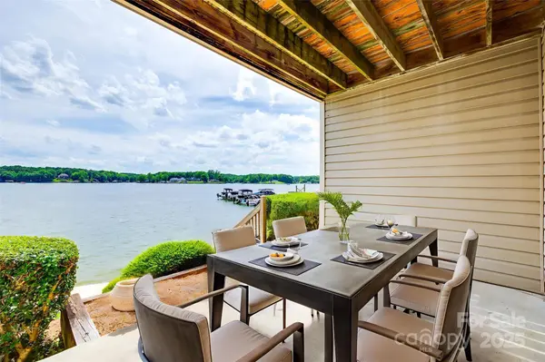 14053 Queens Harbor RD, Charlotte, NC 28278