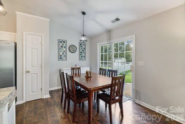 406 Courtland CT, Kannapolis, NC 28081