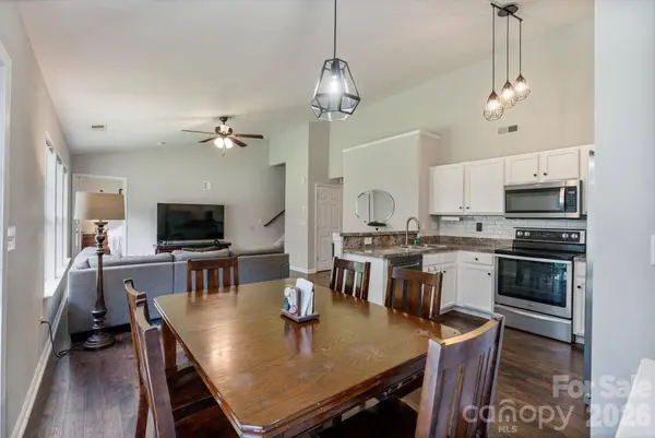 406 Courtland CT, Kannapolis, NC 28081