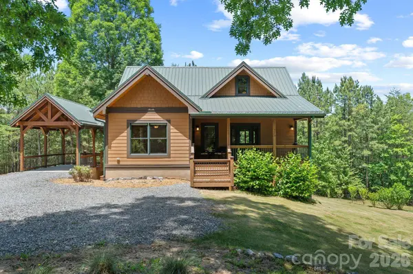 280 Hidden Lake Pkwy, Nebo, NC 28761