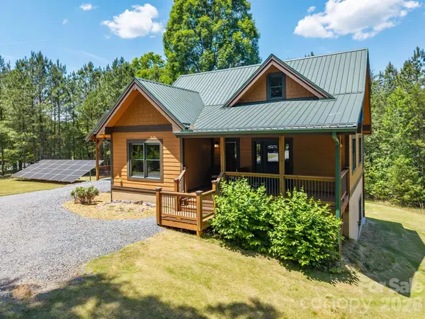 280 Hidden Lake Pkwy, Nebo, NC 28761