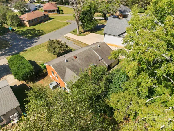 232 Eden CIR, Pineville, NC 28134