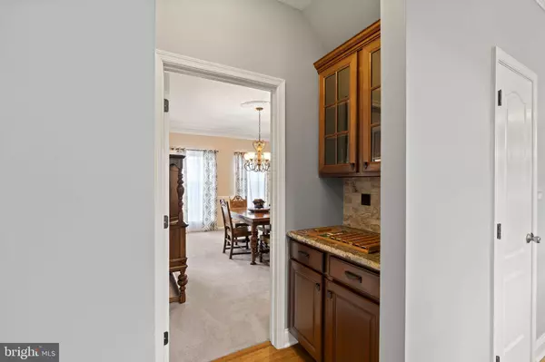 108 DANTON LN, Mullica Hill, NJ 08062