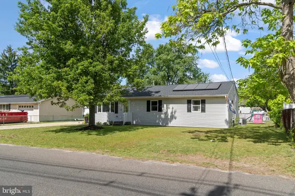 310 SPRING LAKE BLVD, Browns Mills, NJ 08015